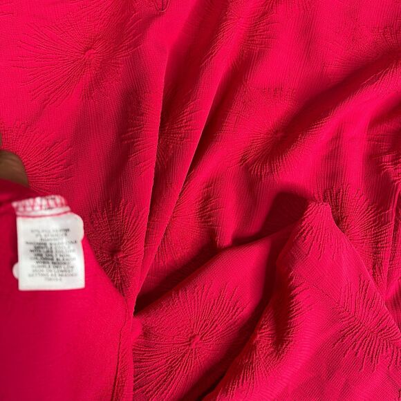 Liz Clairborne Blouse Womens M Red Floral Bell Sleeve Stretch Textured - Picture 11 of 12